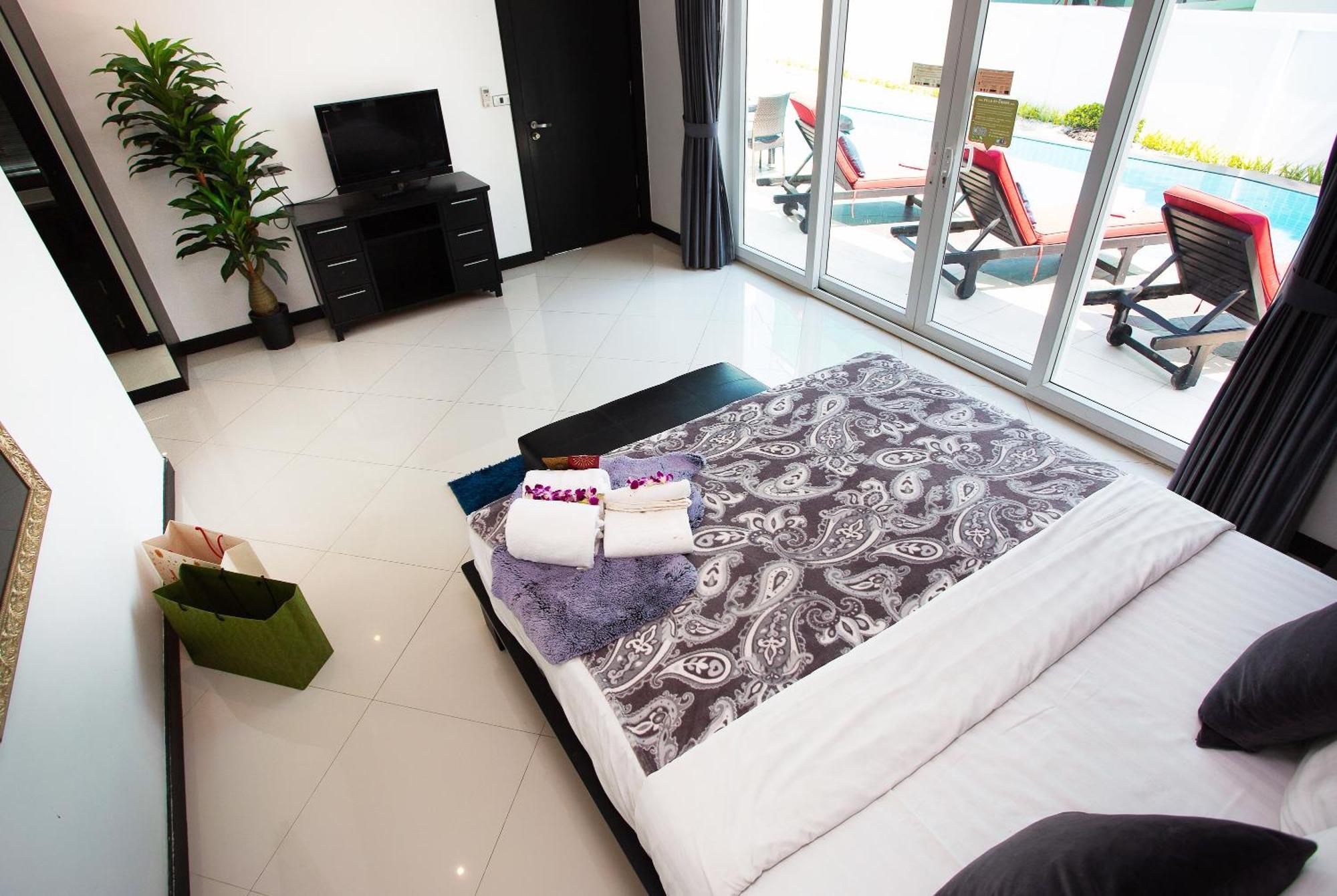 Premium Pool Villa Pattaya Pantai Jomtien Ruang foto