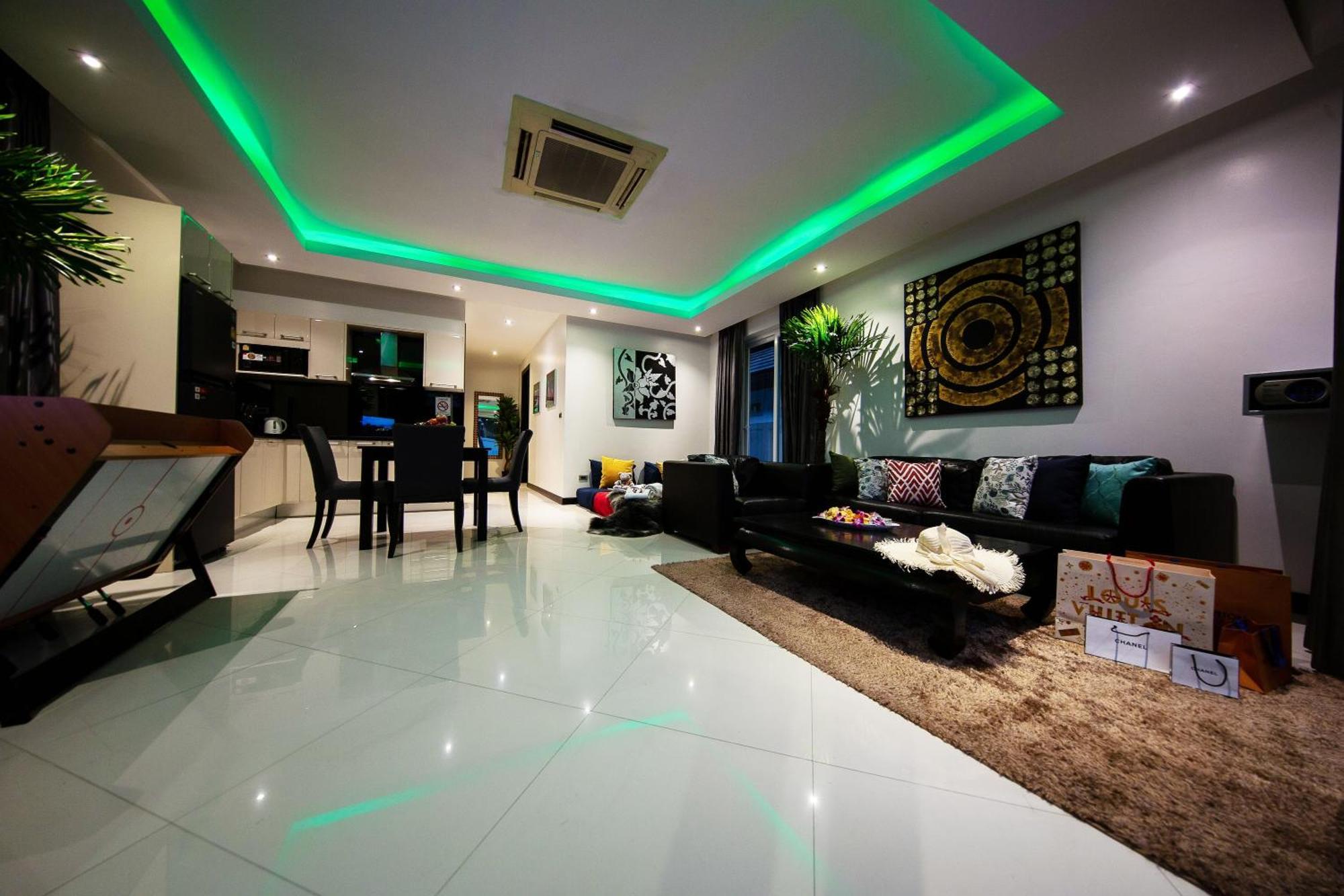Premium Pool Villa Pattaya Pantai Jomtien Ruang foto