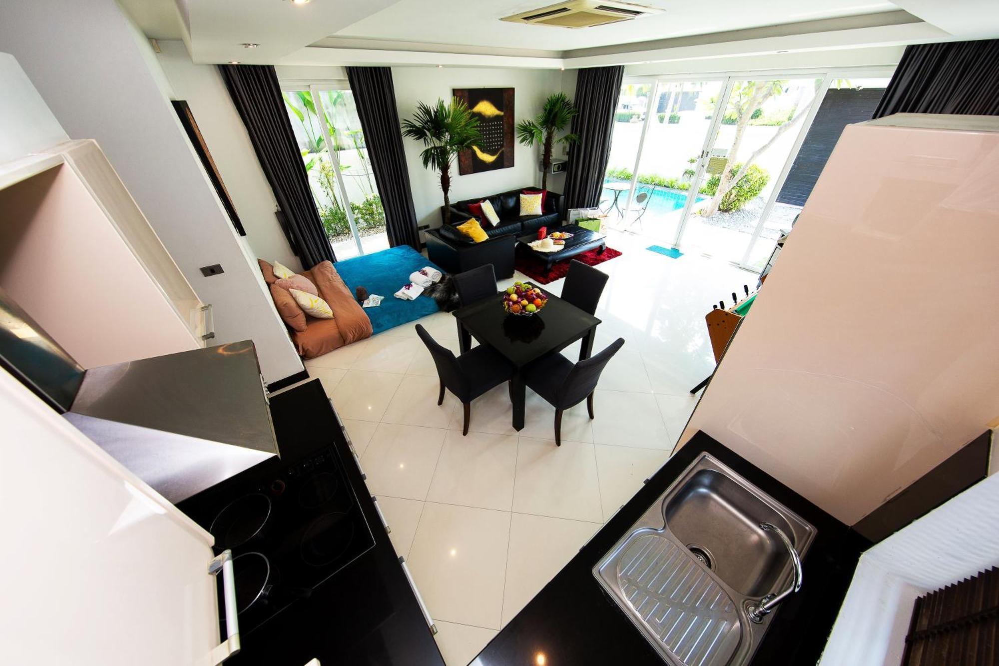 Premium Pool Villa Pattaya Pantai Jomtien Ruang foto