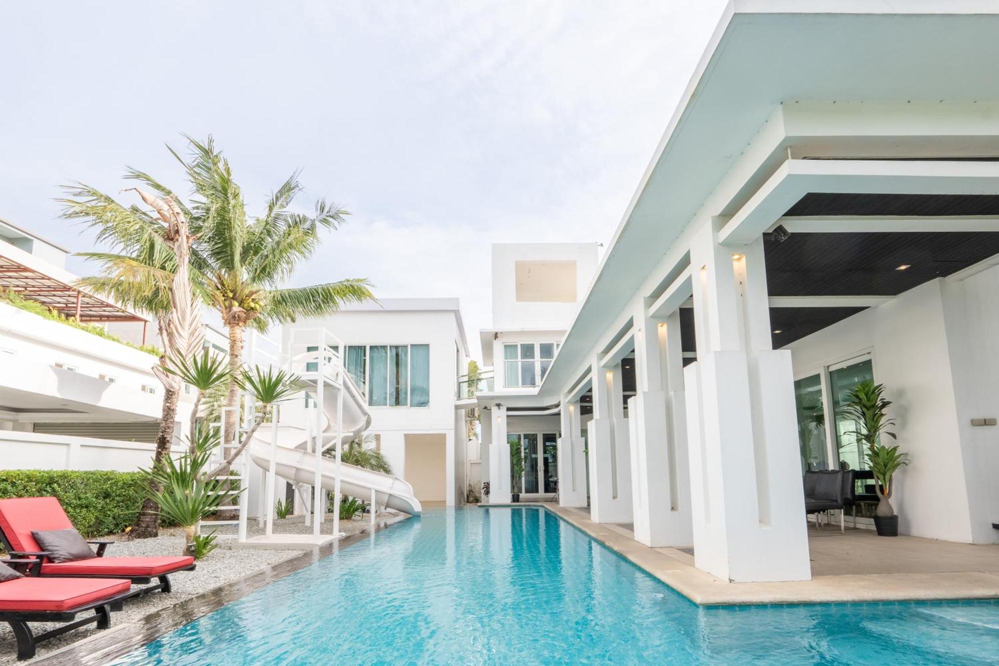 Premium Pool Villa Pattaya Pantai Jomtien Bagian luar foto