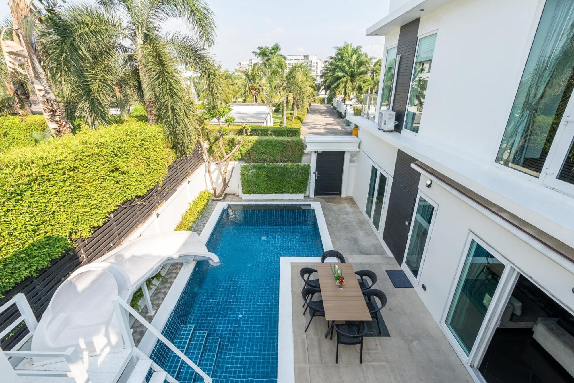 Premium Pool Villa Pattaya Pantai Jomtien Ruang foto